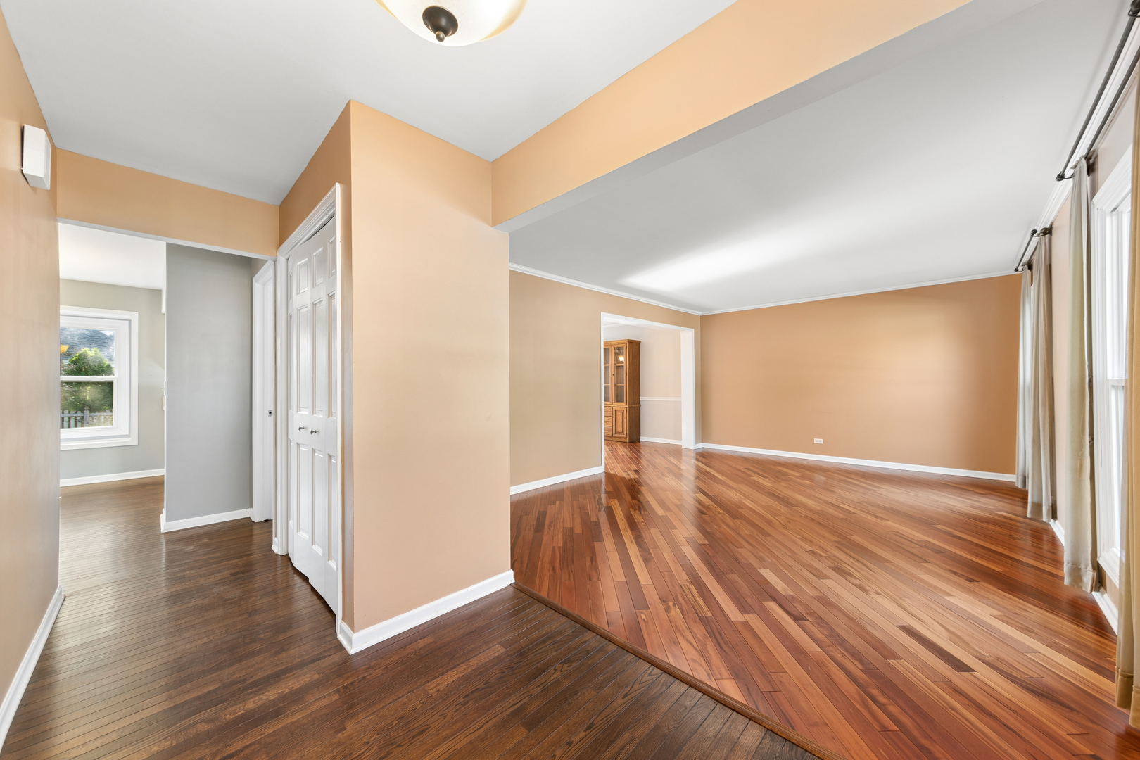 1528 Bonaventure Drive Property Photo 2
