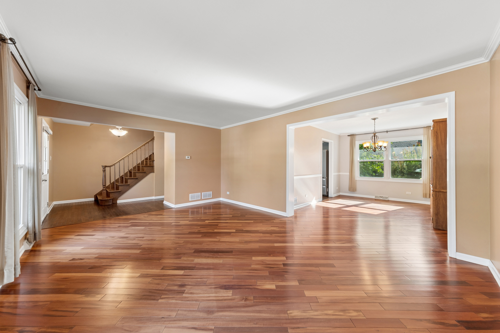 1528 Bonaventure Drive Property Photo 4