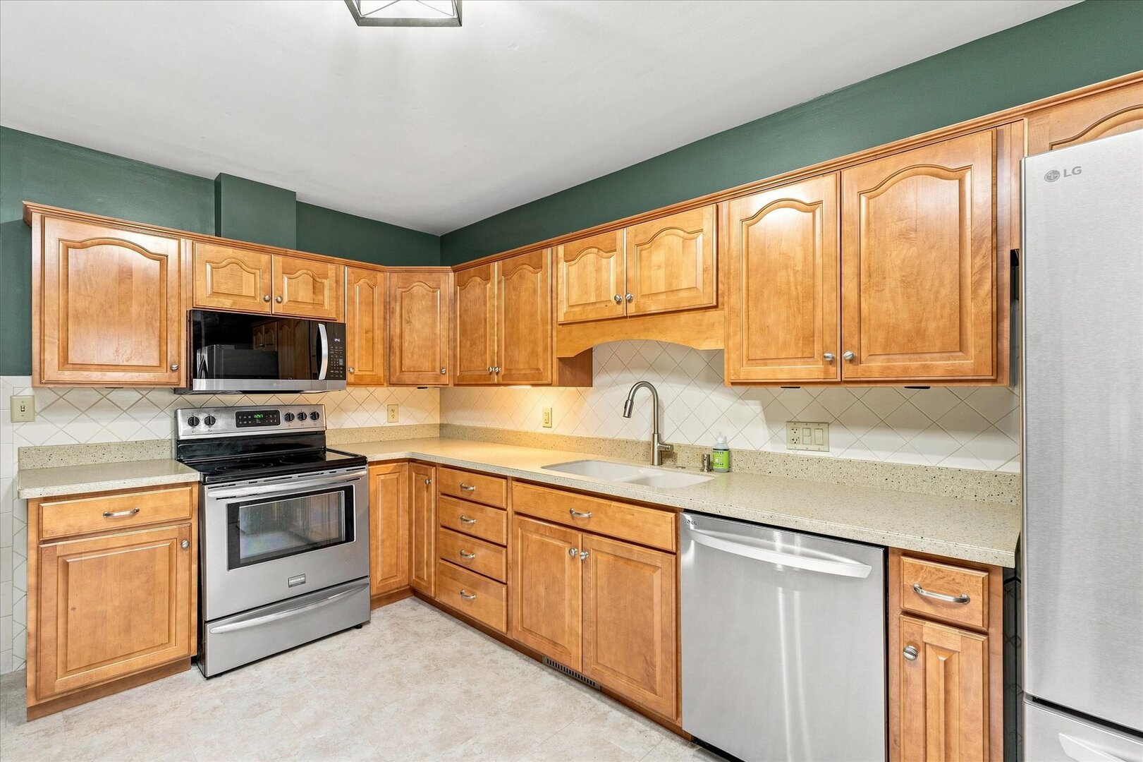 610 Baker Avenue Property Photo 13