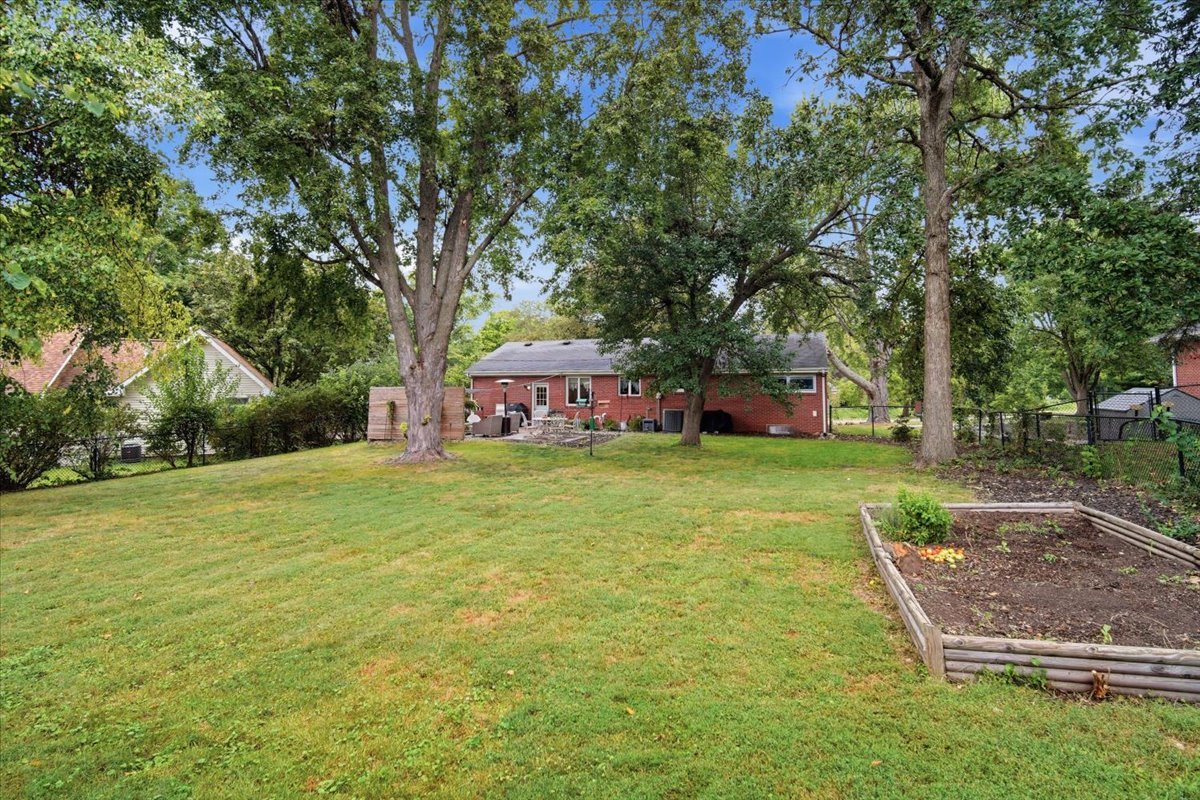 801 Smith Drive Property Photo 4