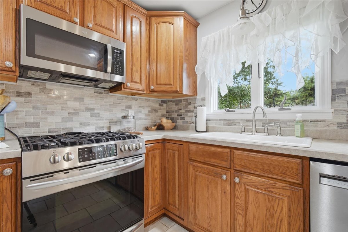 801 Smith Drive Property Photo 10