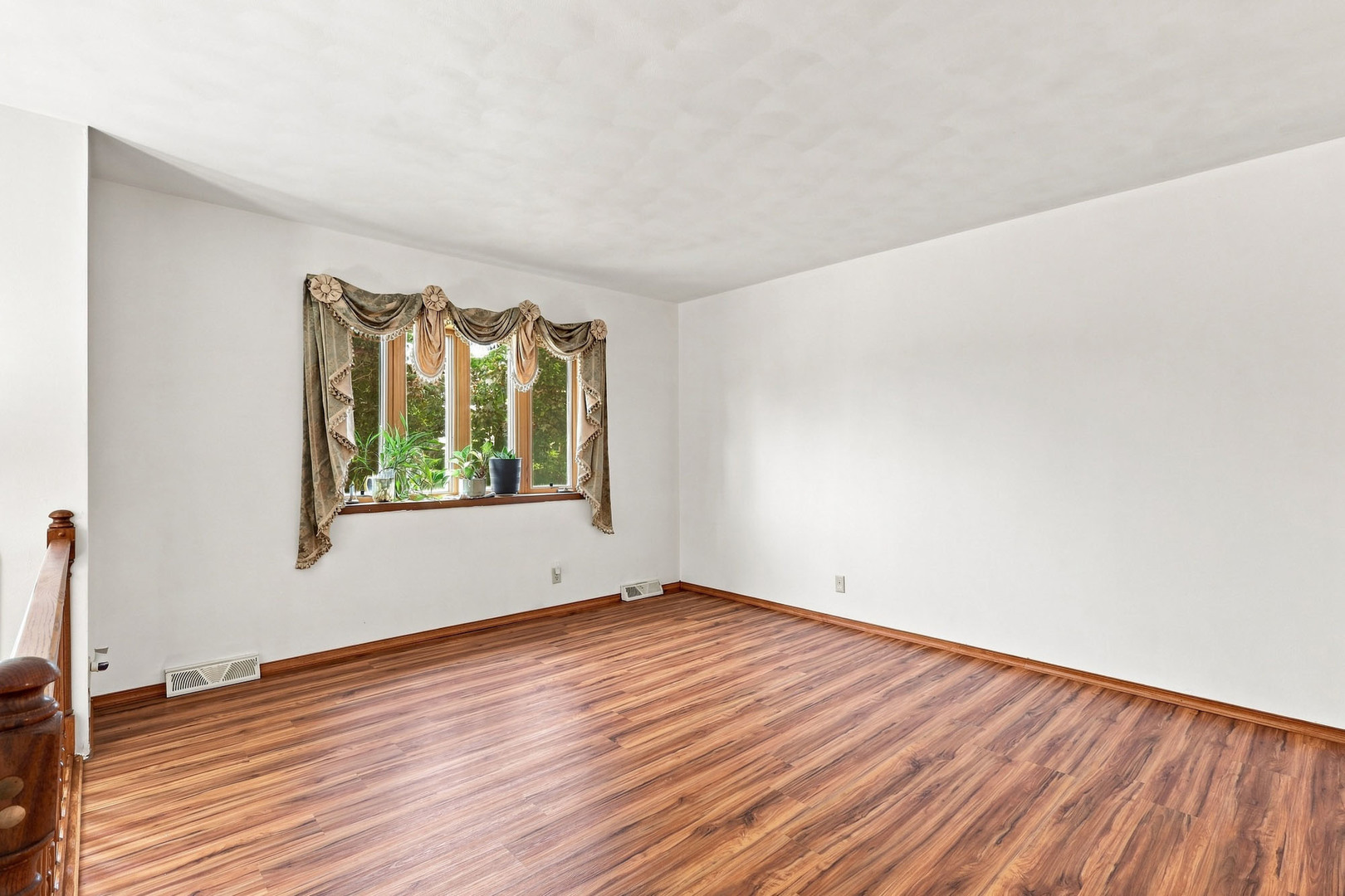 4205 8 1/2 Street Property Photo 6