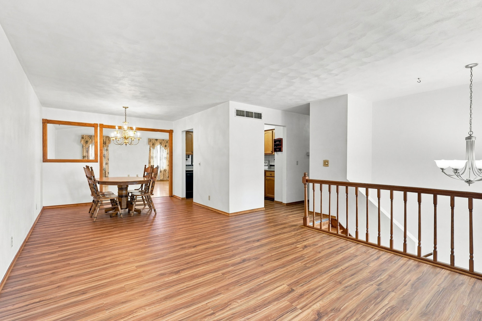 4205 8 1/2 Street Property Photo 8