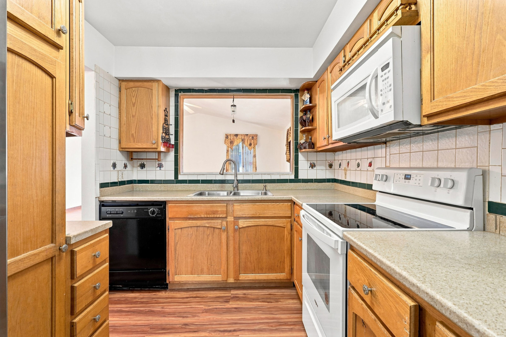 4205 8 1/2 Street Property Photo 12