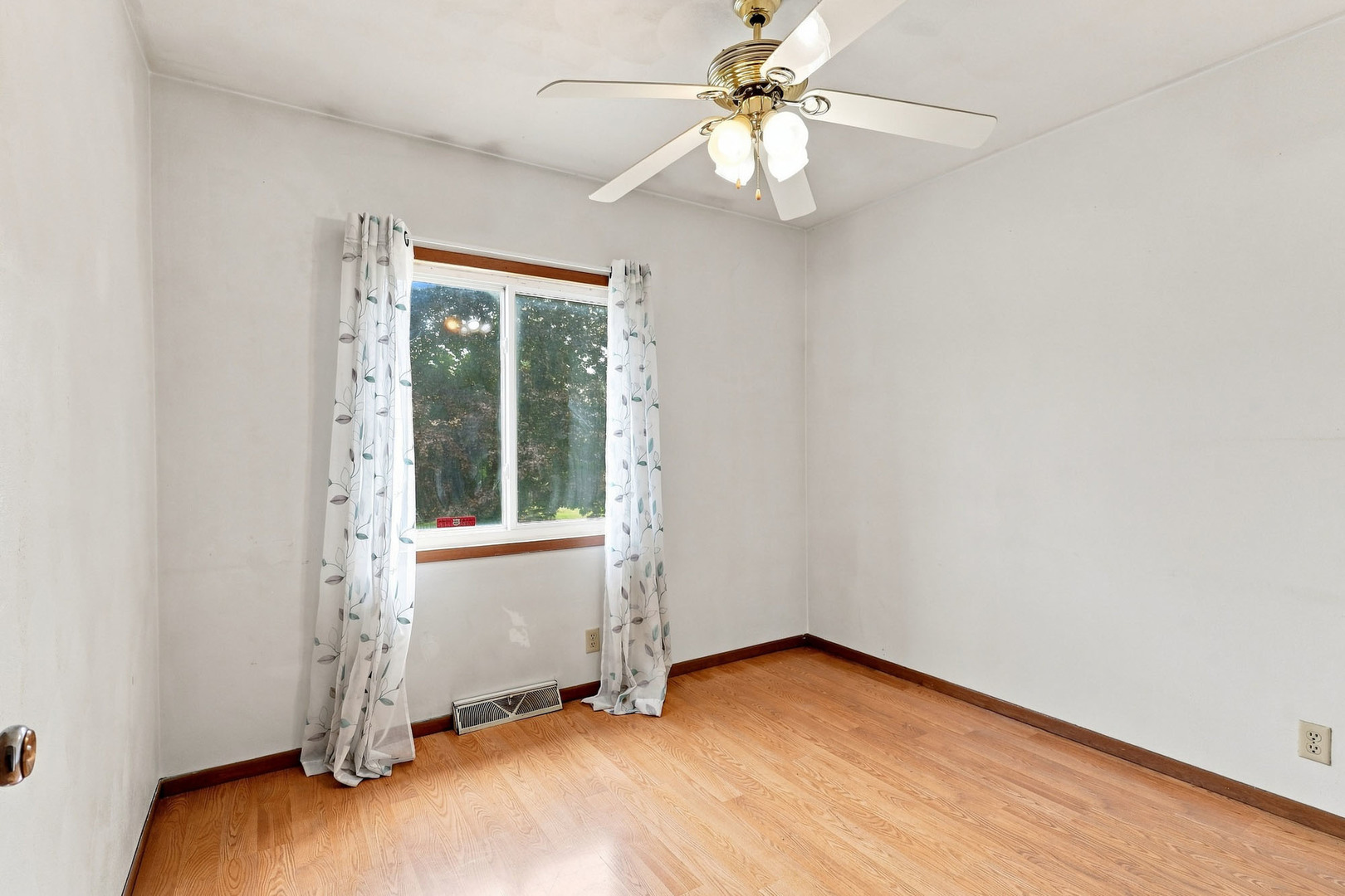 4205 8 1/2 Street Property Photo 22
