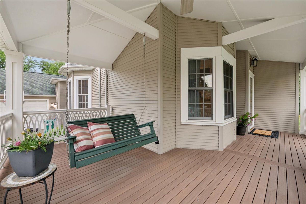 815 N Marion Street Property Photo 3