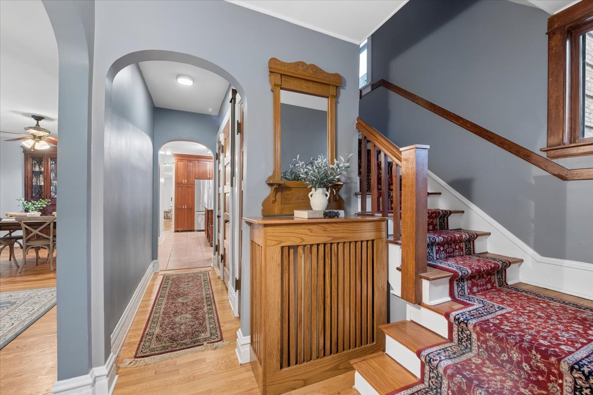 815 N Marion Street Property Photo 4