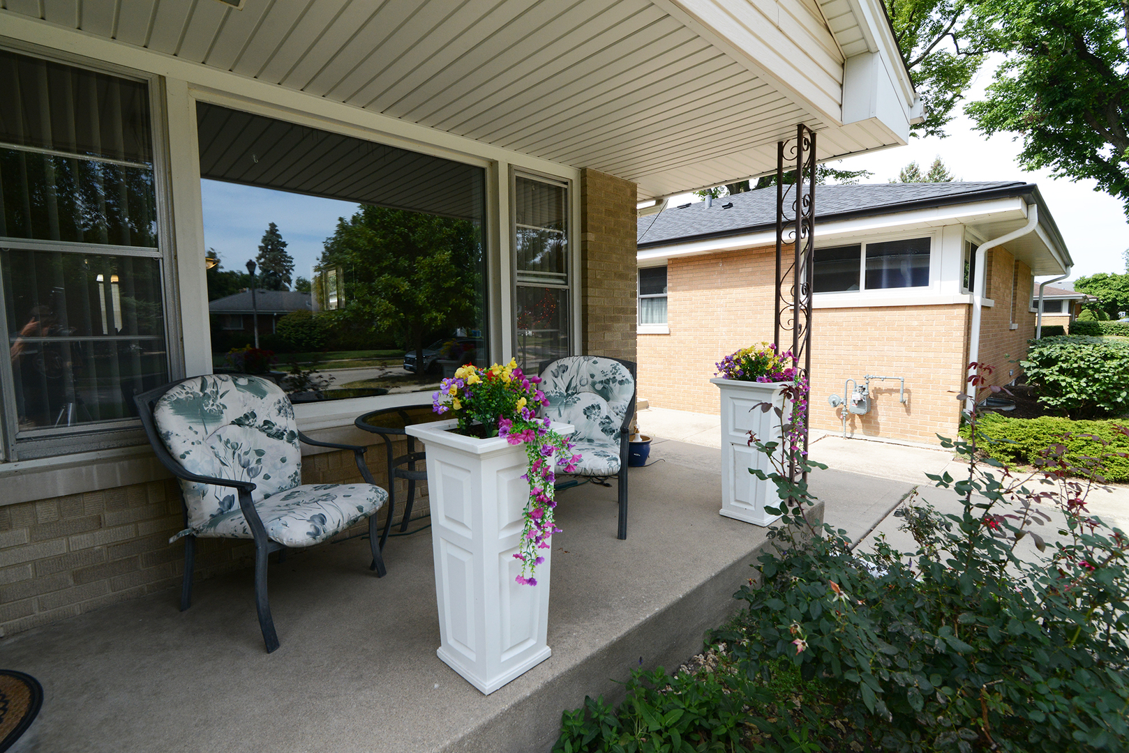 828 S Mitchell Road Property Photo 2