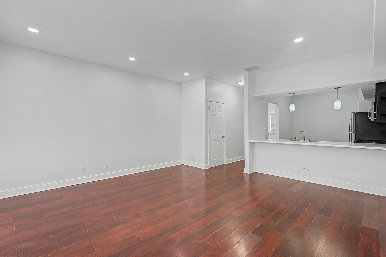 1187 Regency Drive Property Photo 2