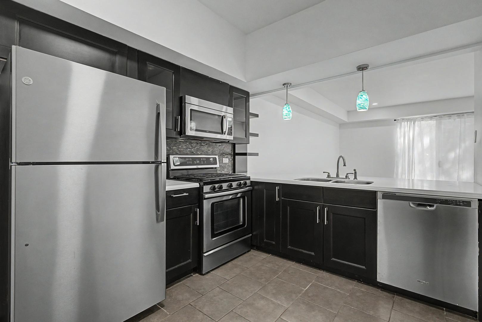 1187 Regency Drive Property Photo 5