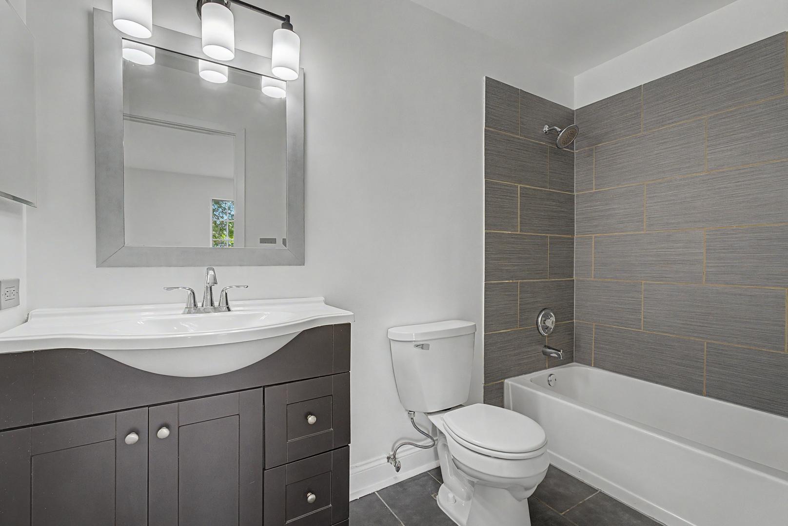 1187 Regency Drive Property Photo 10