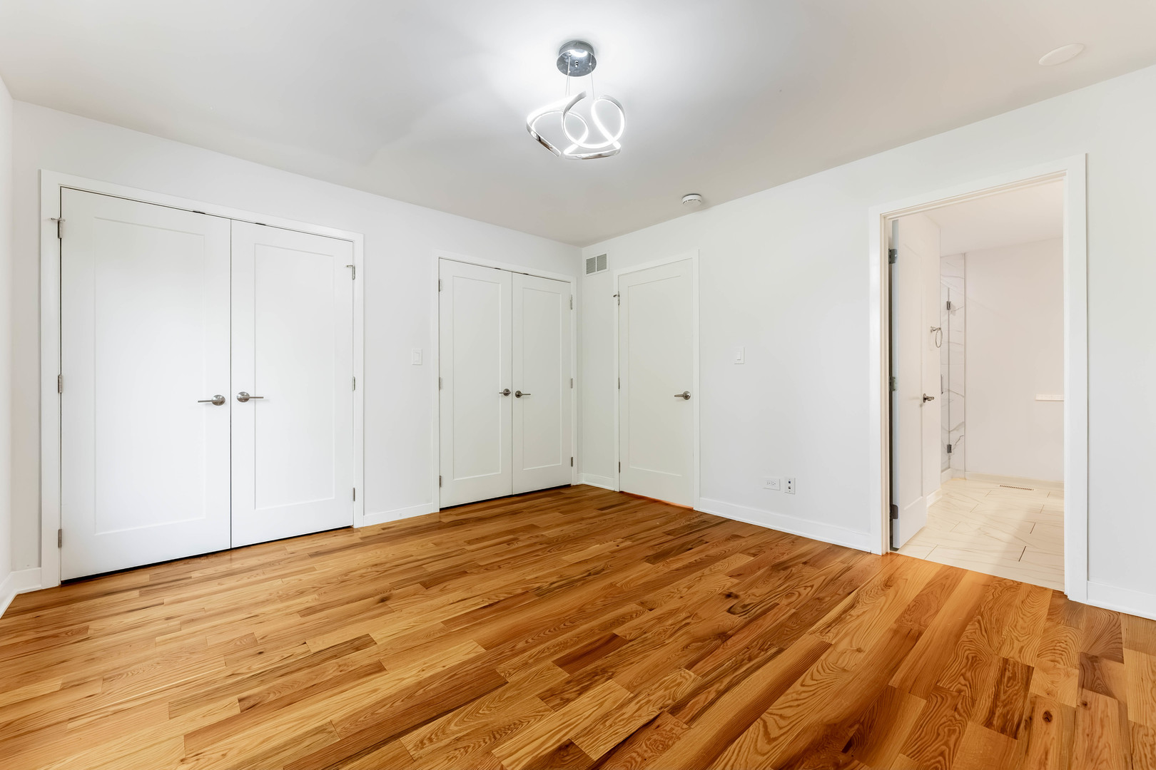 6547 S Evans Avenue Property Photo 18