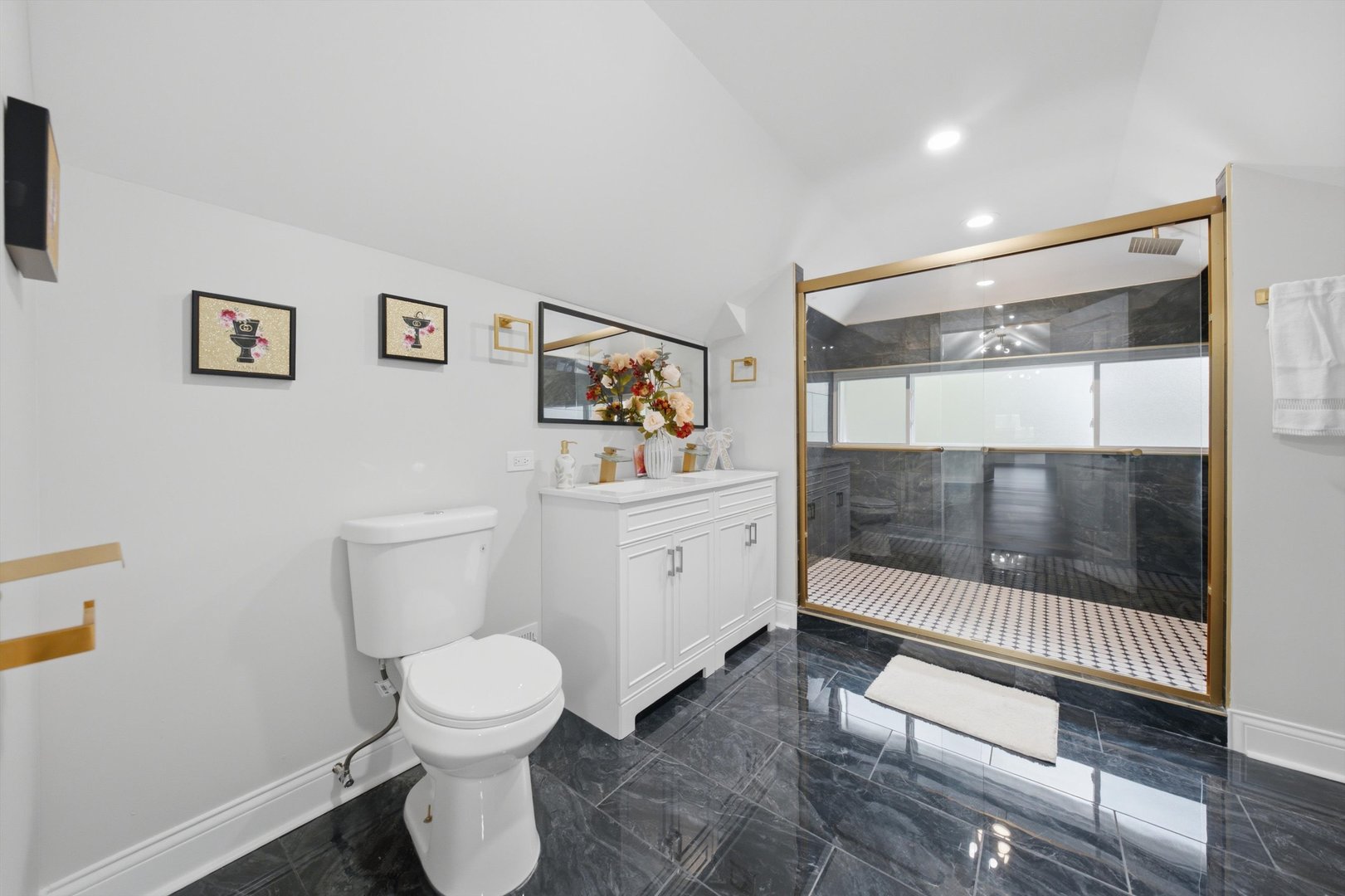 9257 S Ada Street Property Photo 18