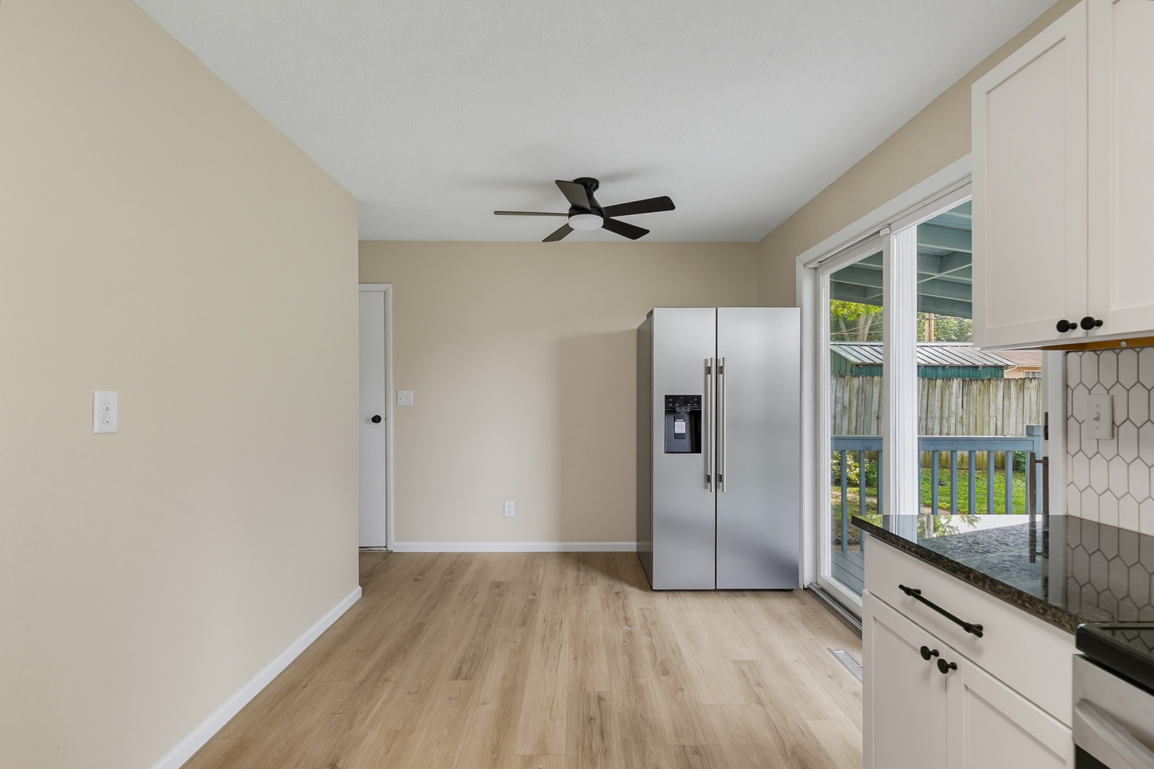2704 Wood Dale Avenue Property Photo 9