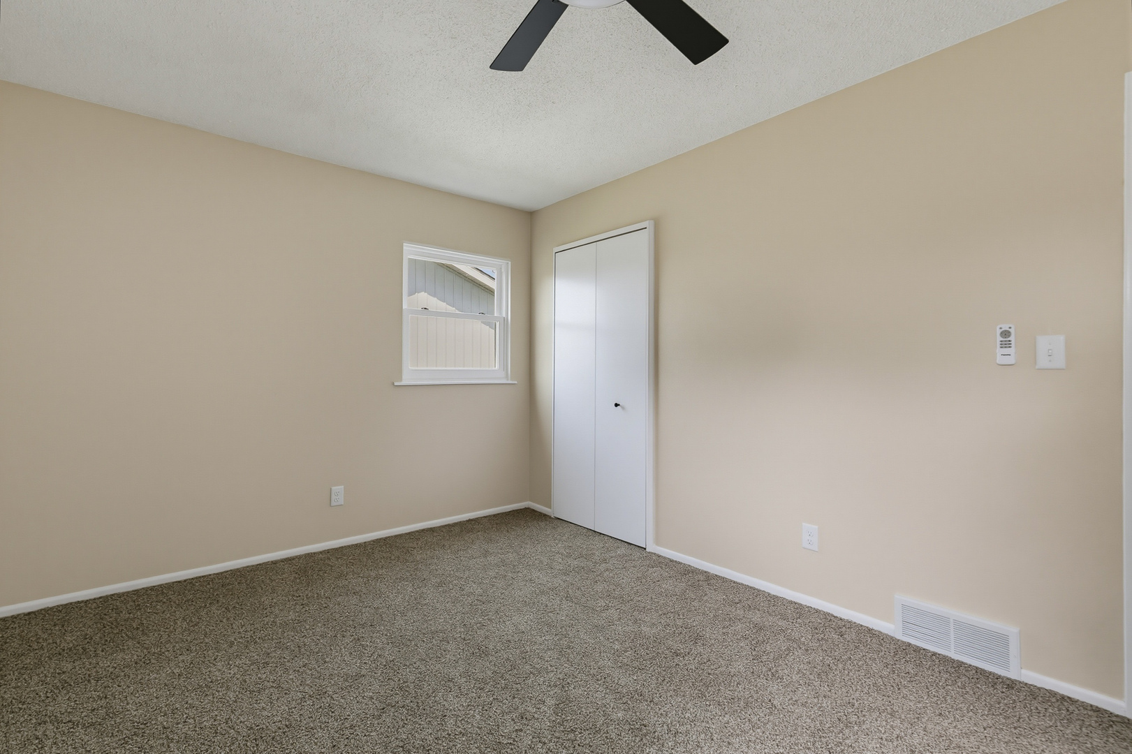 2704 Wood Dale Avenue Property Photo 13