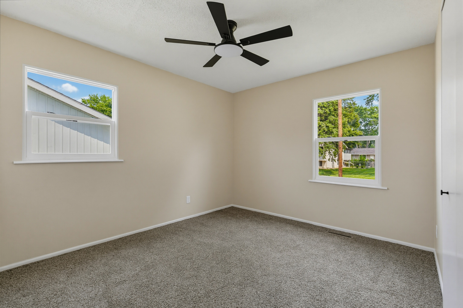 2704 Wood Dale Avenue Property Photo 15