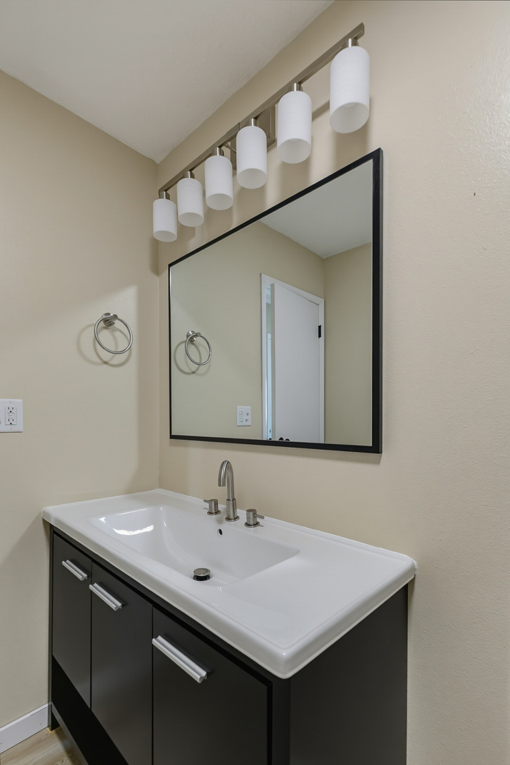 2704 Wood Dale Avenue Property Photo 19