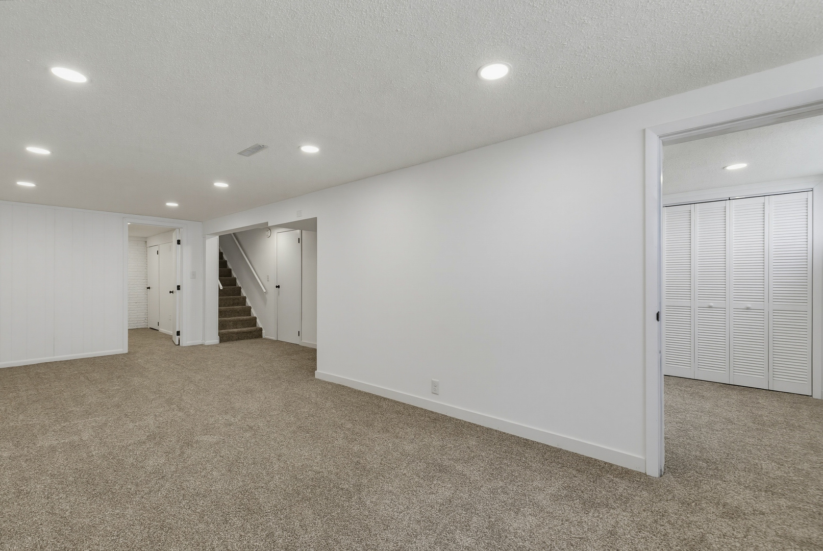 2704 Wood Dale Avenue Property Photo 26