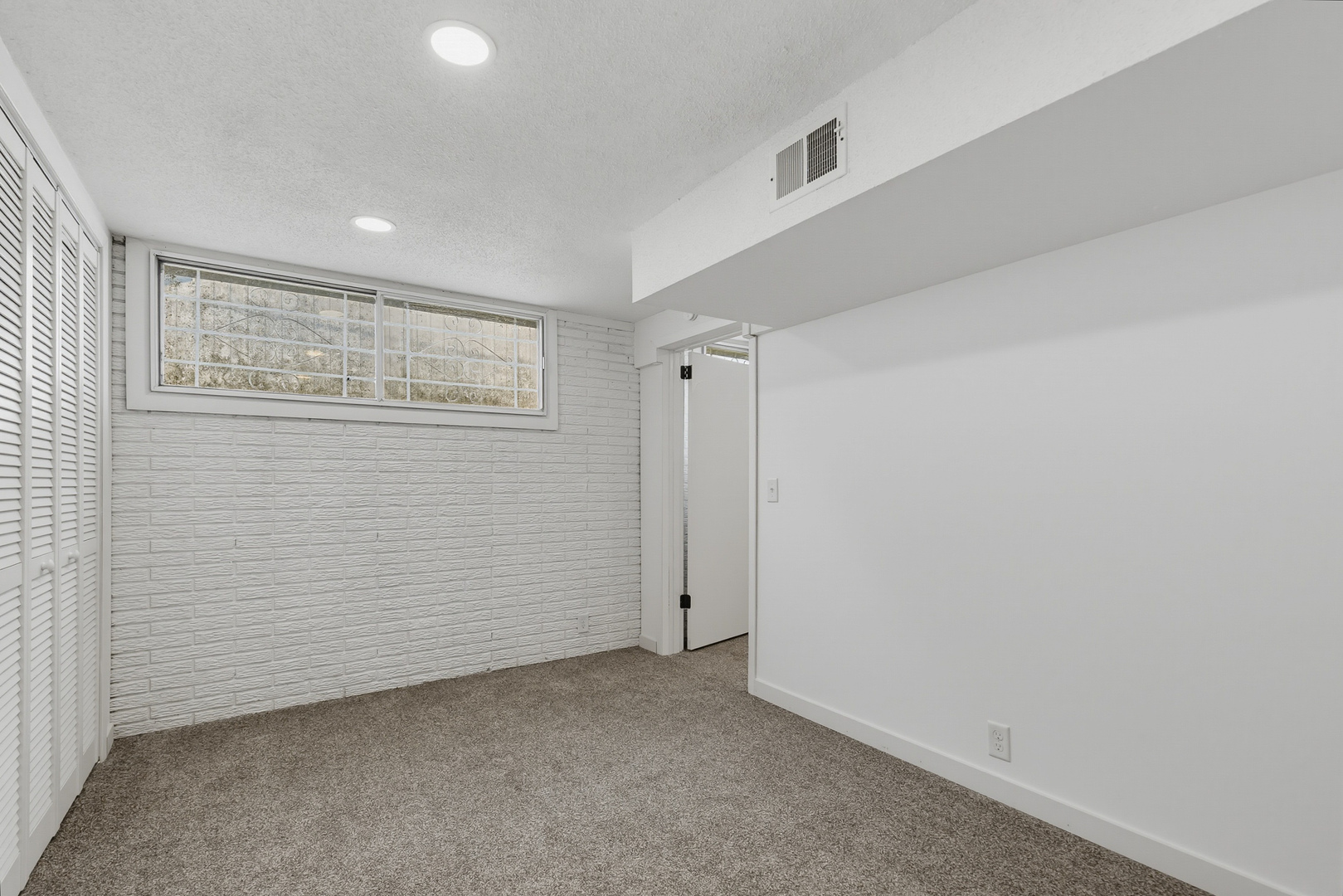 2704 Wood Dale Avenue Property Photo 32
