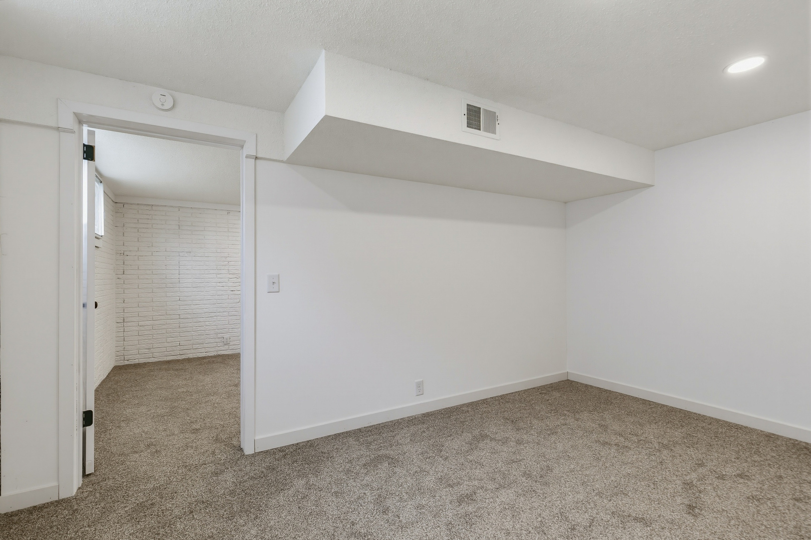 2704 Wood Dale Avenue Property Photo 33