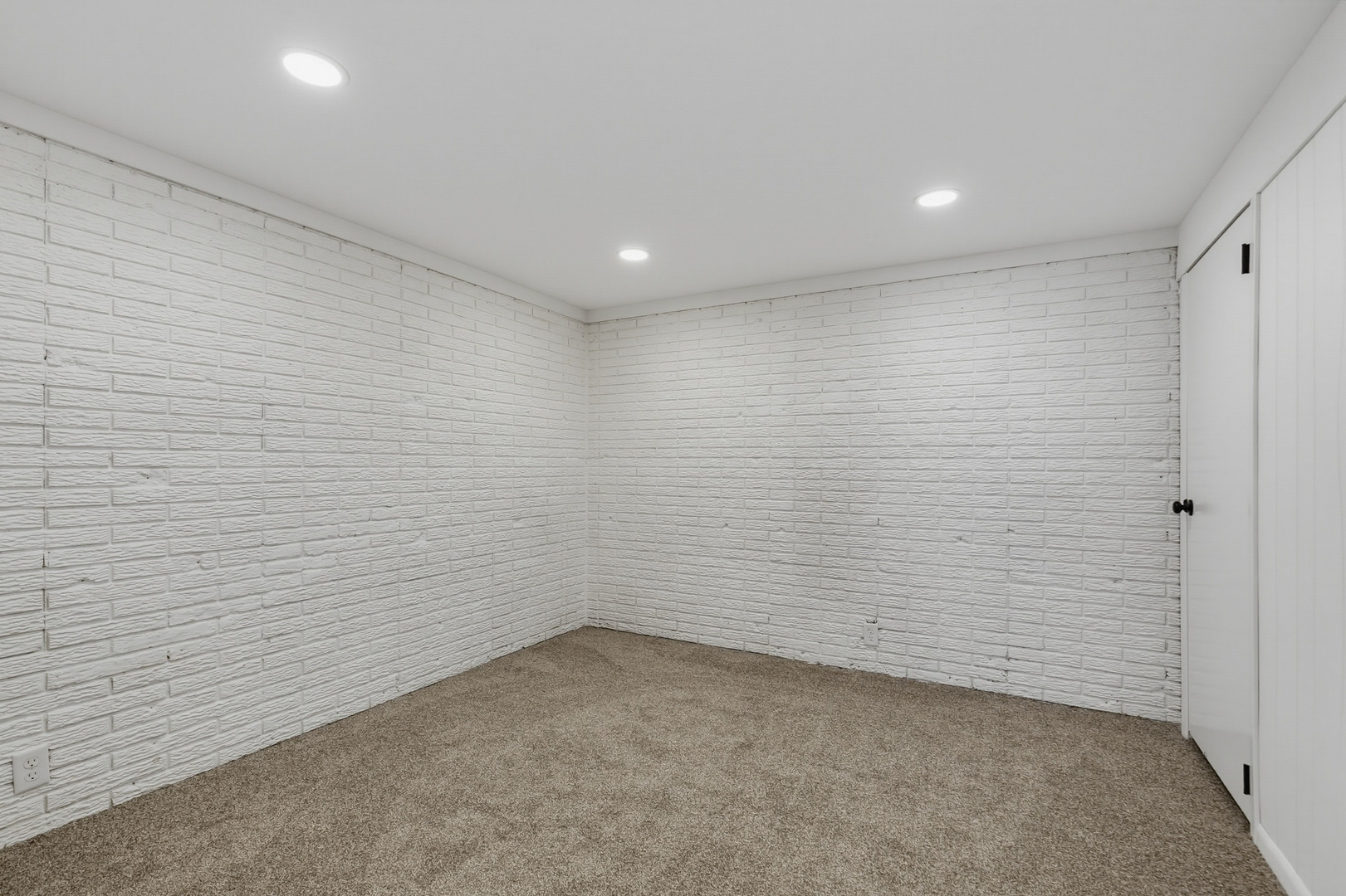 2704 Wood Dale Avenue Property Photo 34