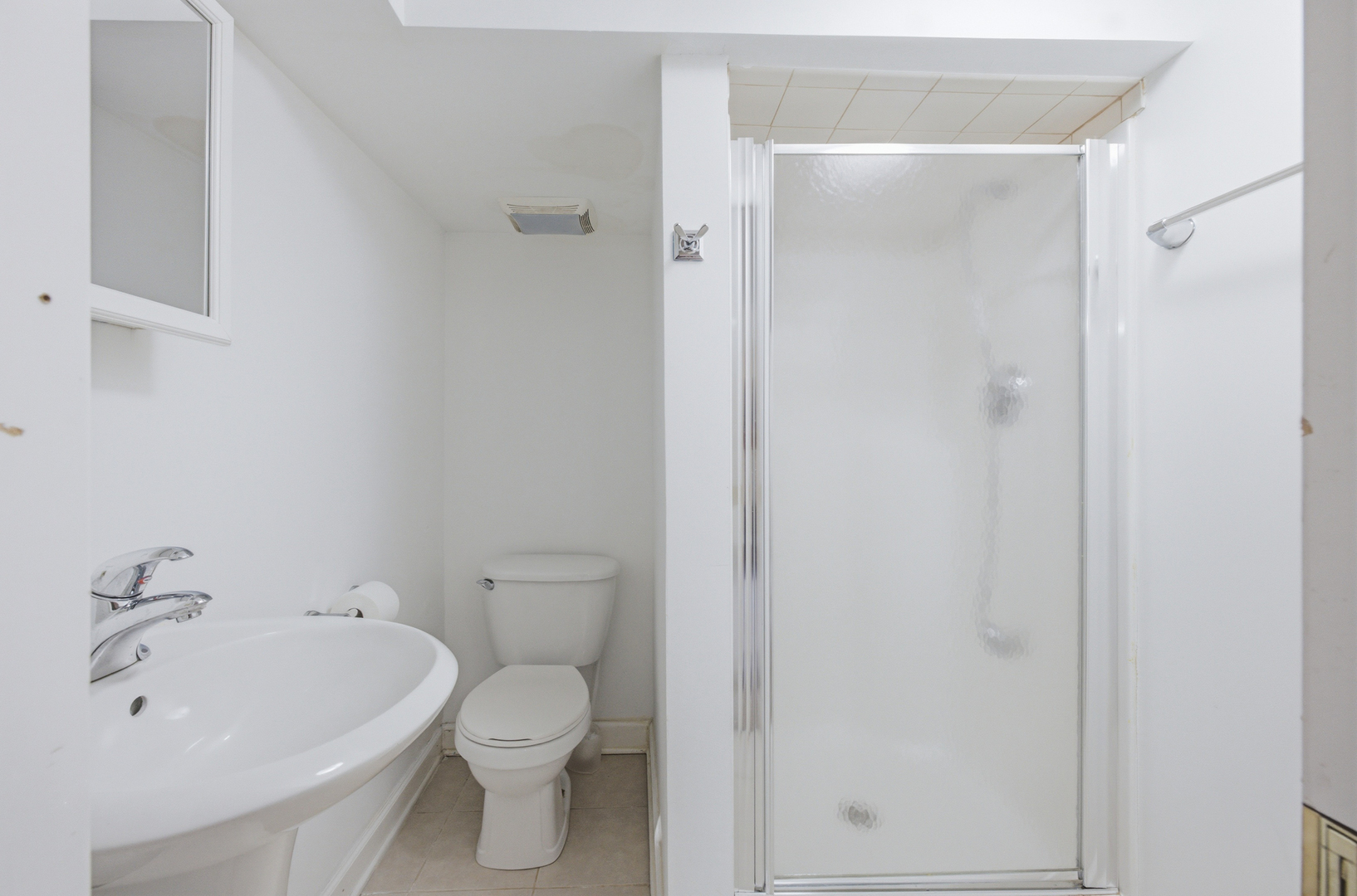 2038 Farnham Court Property Photo 11