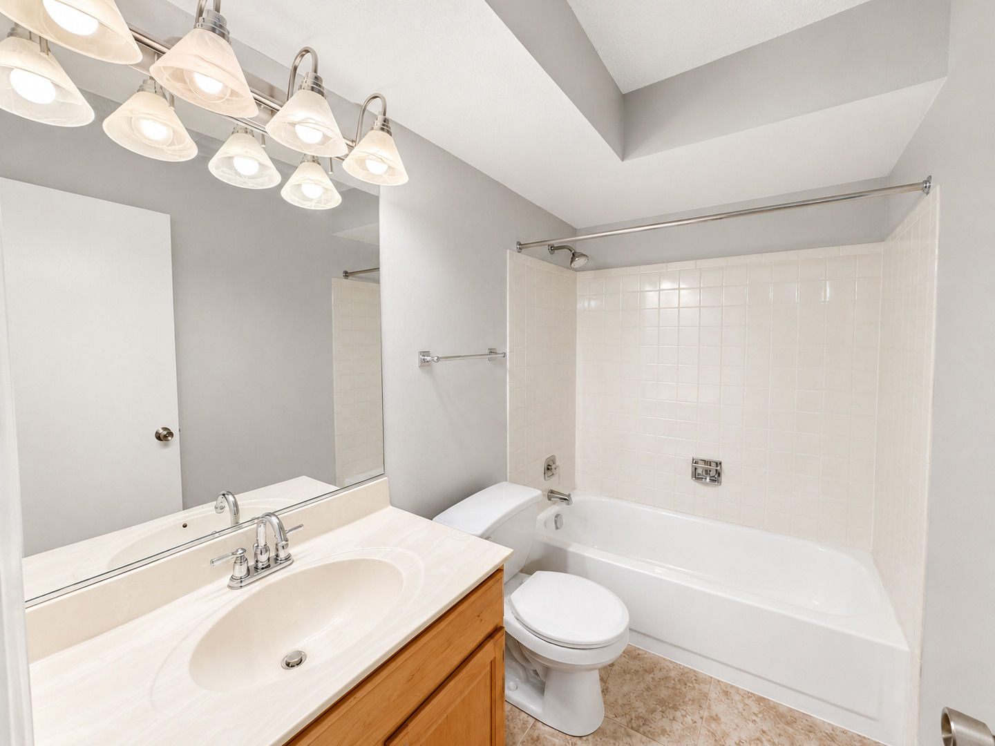 520 Biesterfield Road 209 Property Photo 8