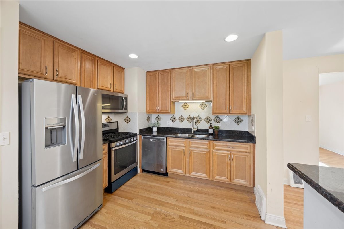 1307 Hull Avenue Property Photo 9