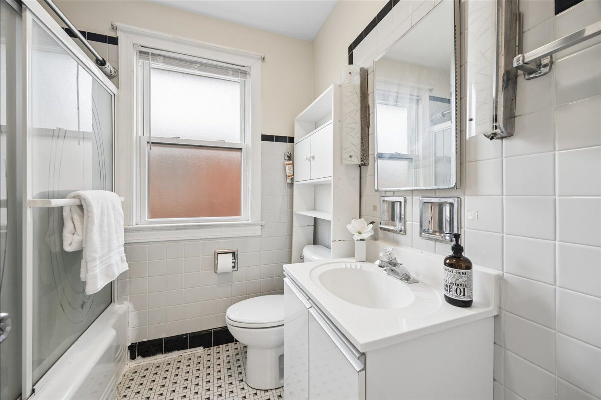 1307 Hull Avenue Property Photo 13
