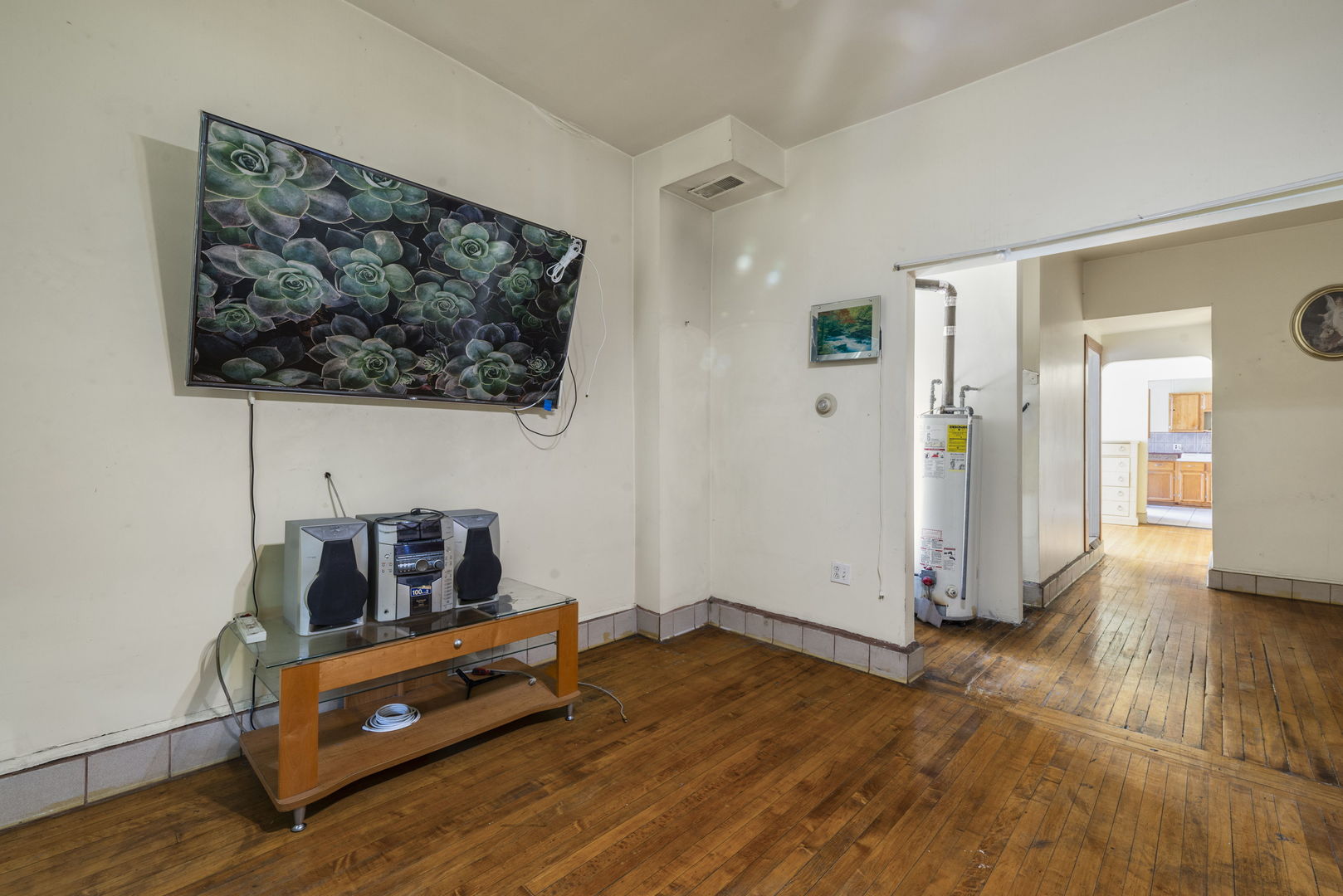 2258 S Whipple Street Property Photo 15