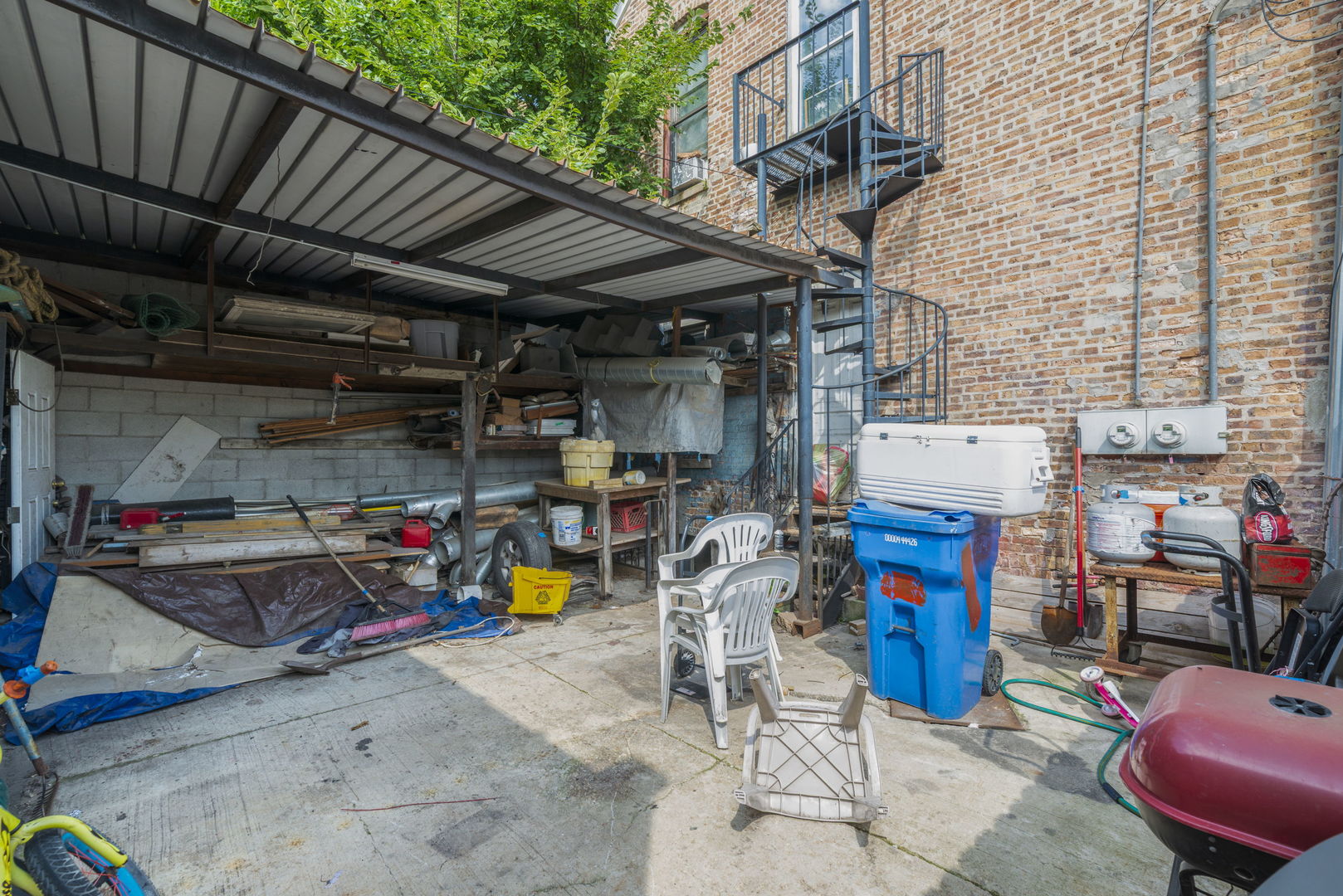 2258 S Whipple Street Property Photo 21