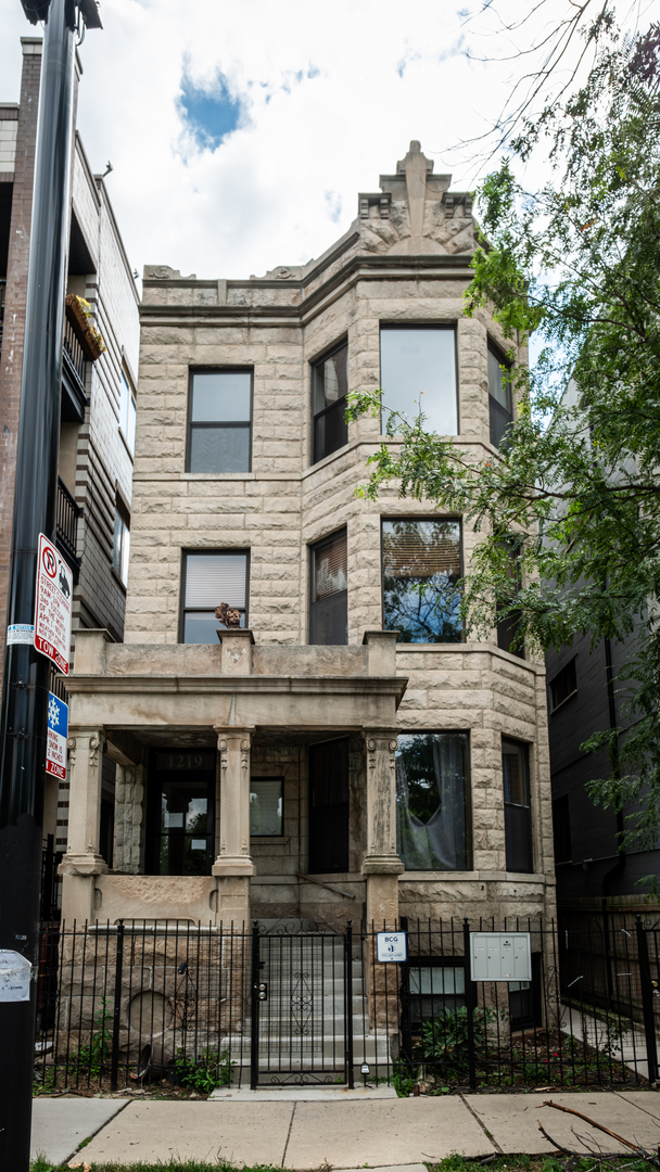 1219 N California Avenue 2 Property Photo 1