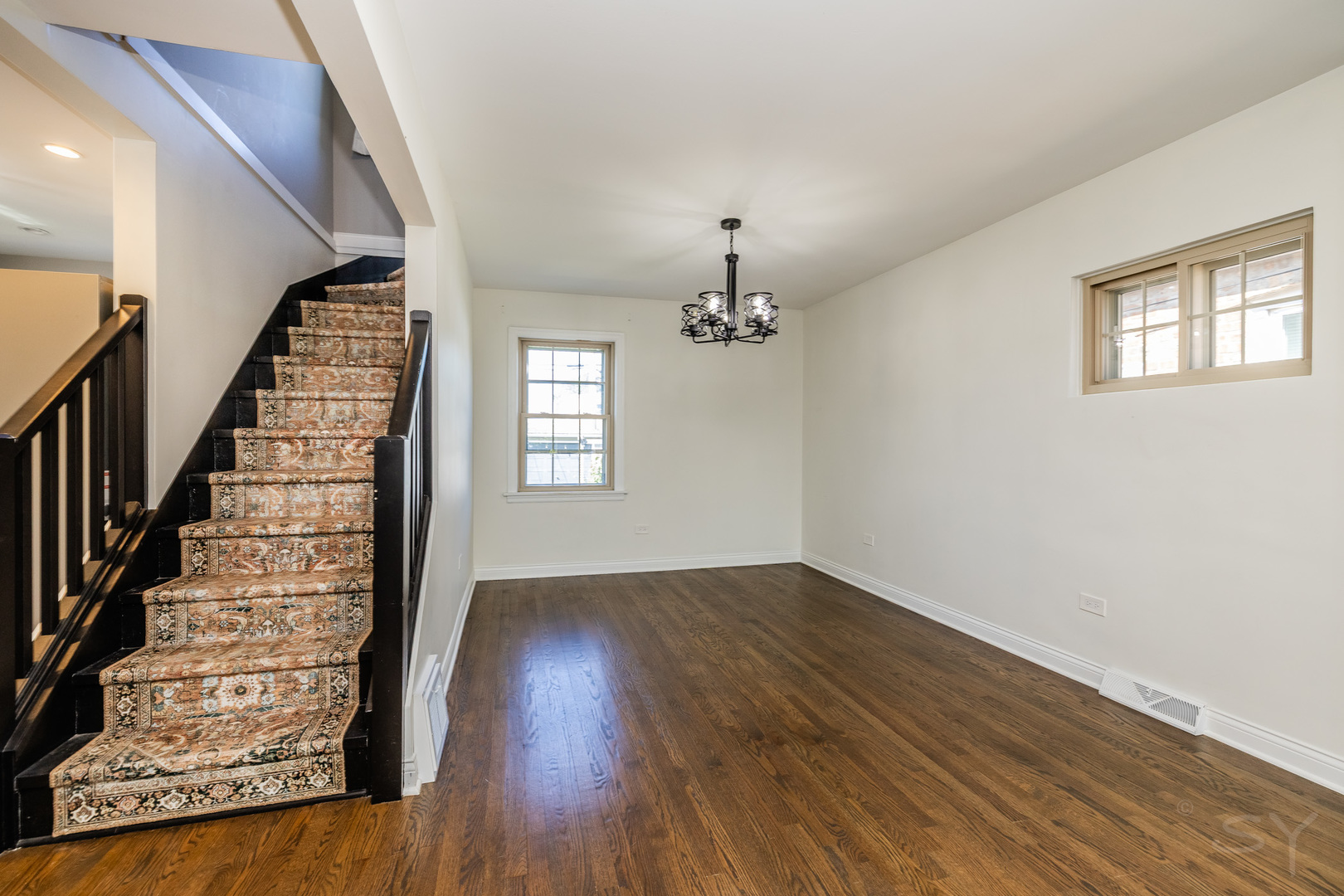 5548 S Kilbourn Avenue Property Photo 10