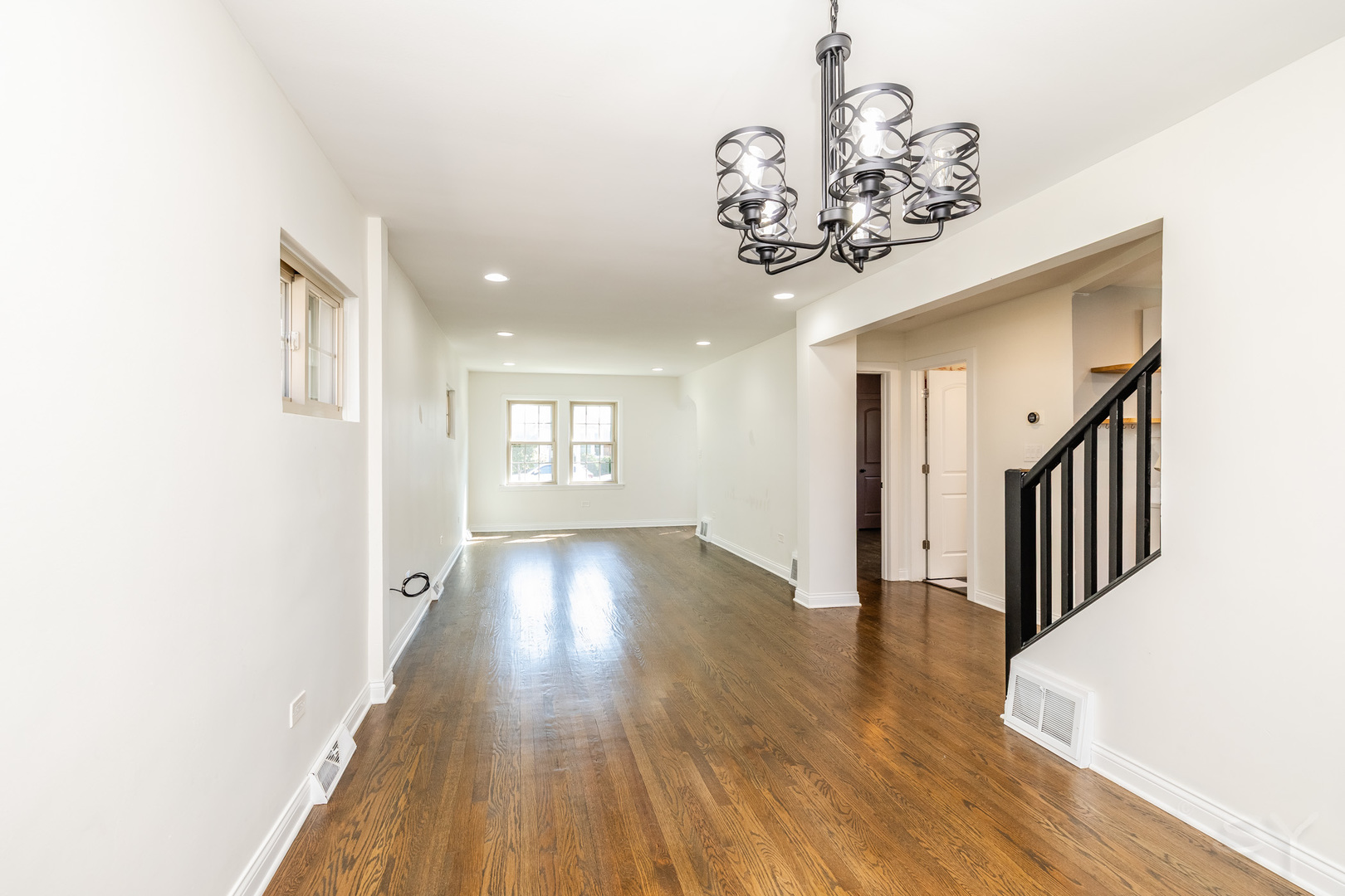 5548 S Kilbourn Avenue Property Photo 11