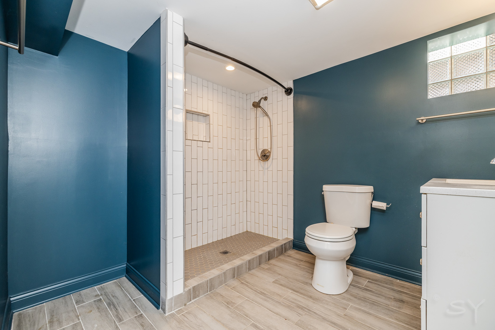 5548 S Kilbourn Avenue Property Photo 28