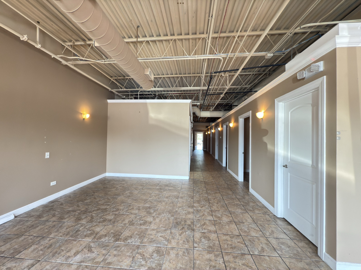 16646 Oak Park Avenue Property Photo 2