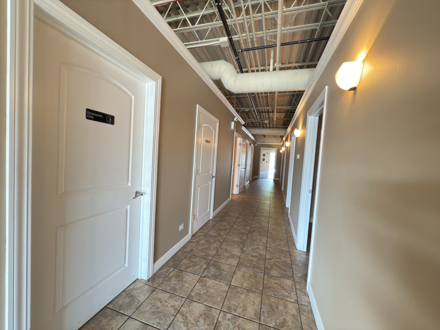 16646 Oak Park Avenue Property Photo 4