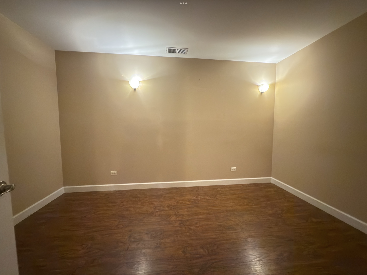 16646 Oak Park Avenue Property Photo 6