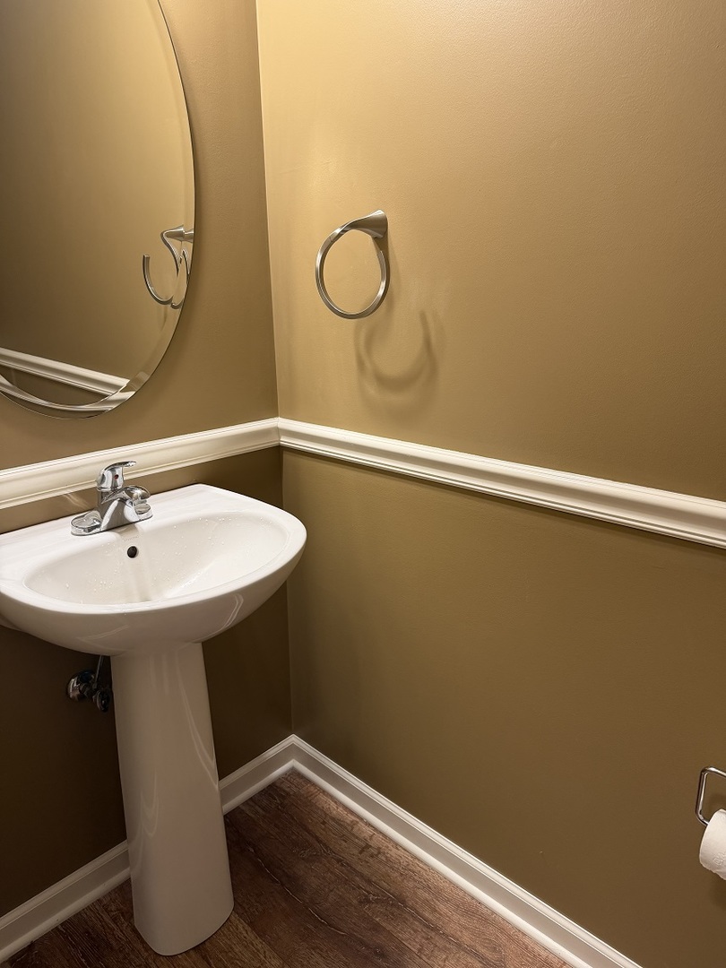 1282 Newport Circle Property Photo 11