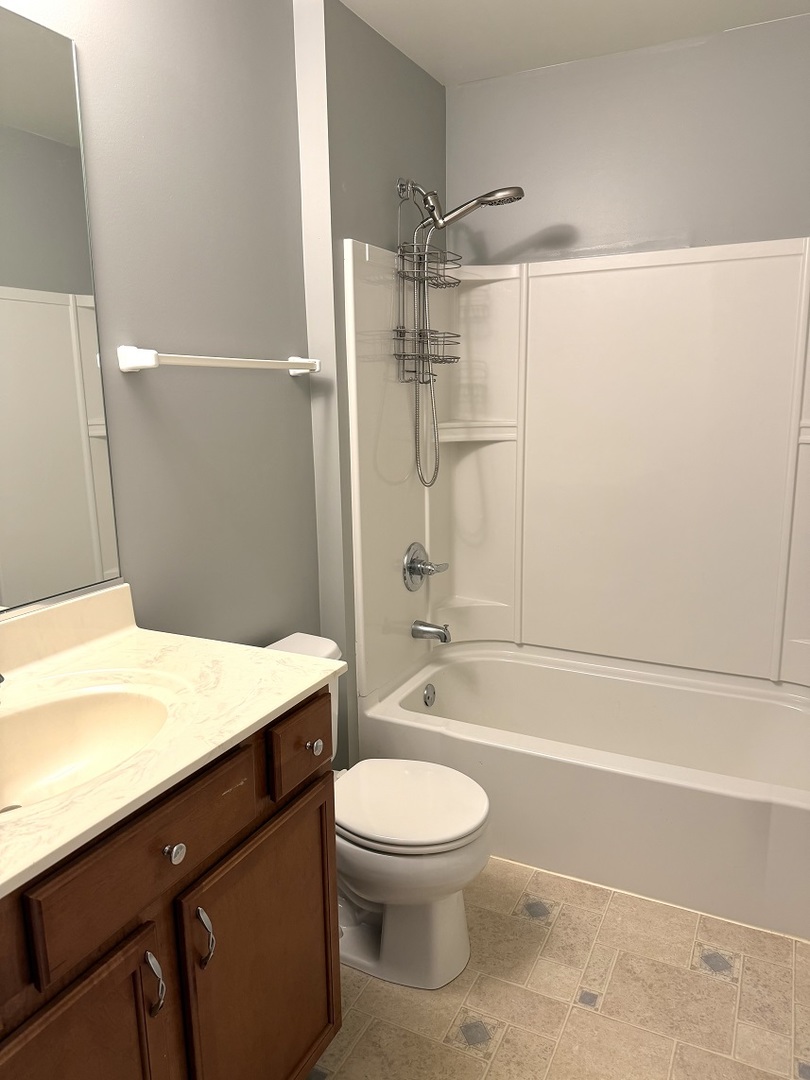 1282 Newport Circle Property Photo 19
