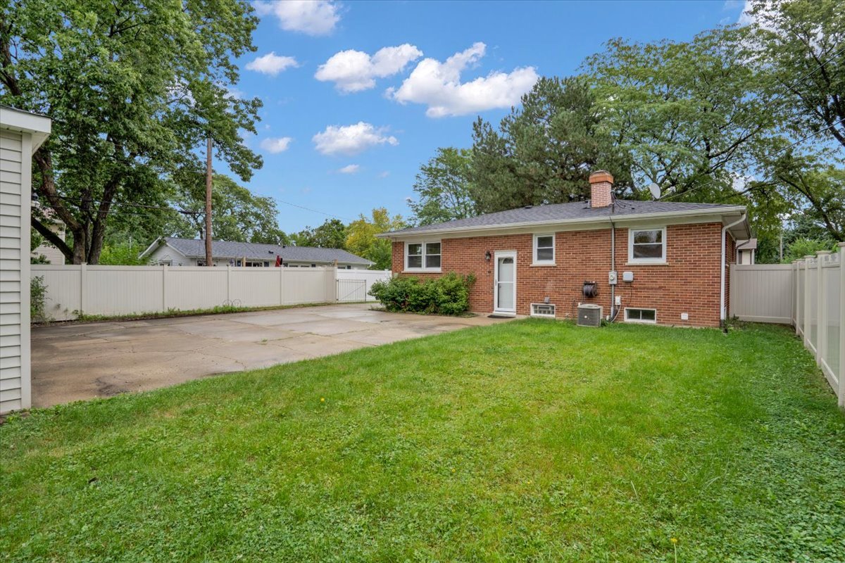 1402 S Robert Drive Property Photo 34