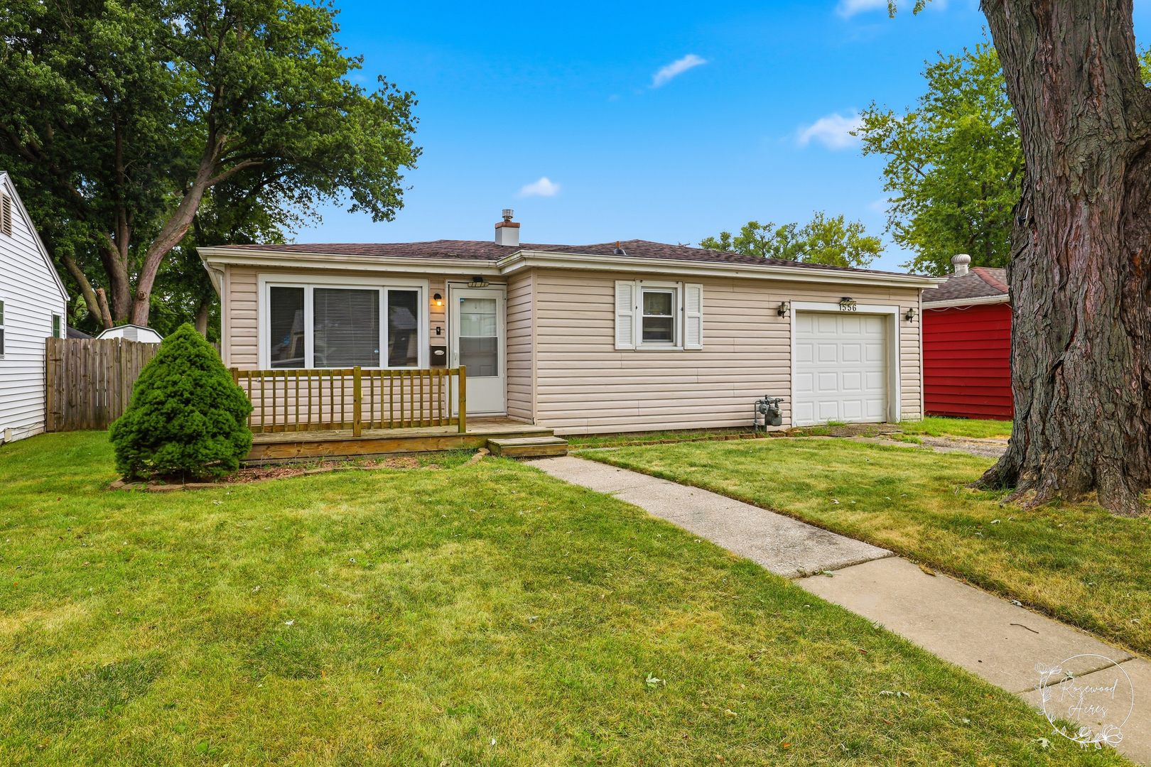 1556 S 4th Avenue Property Photo 3