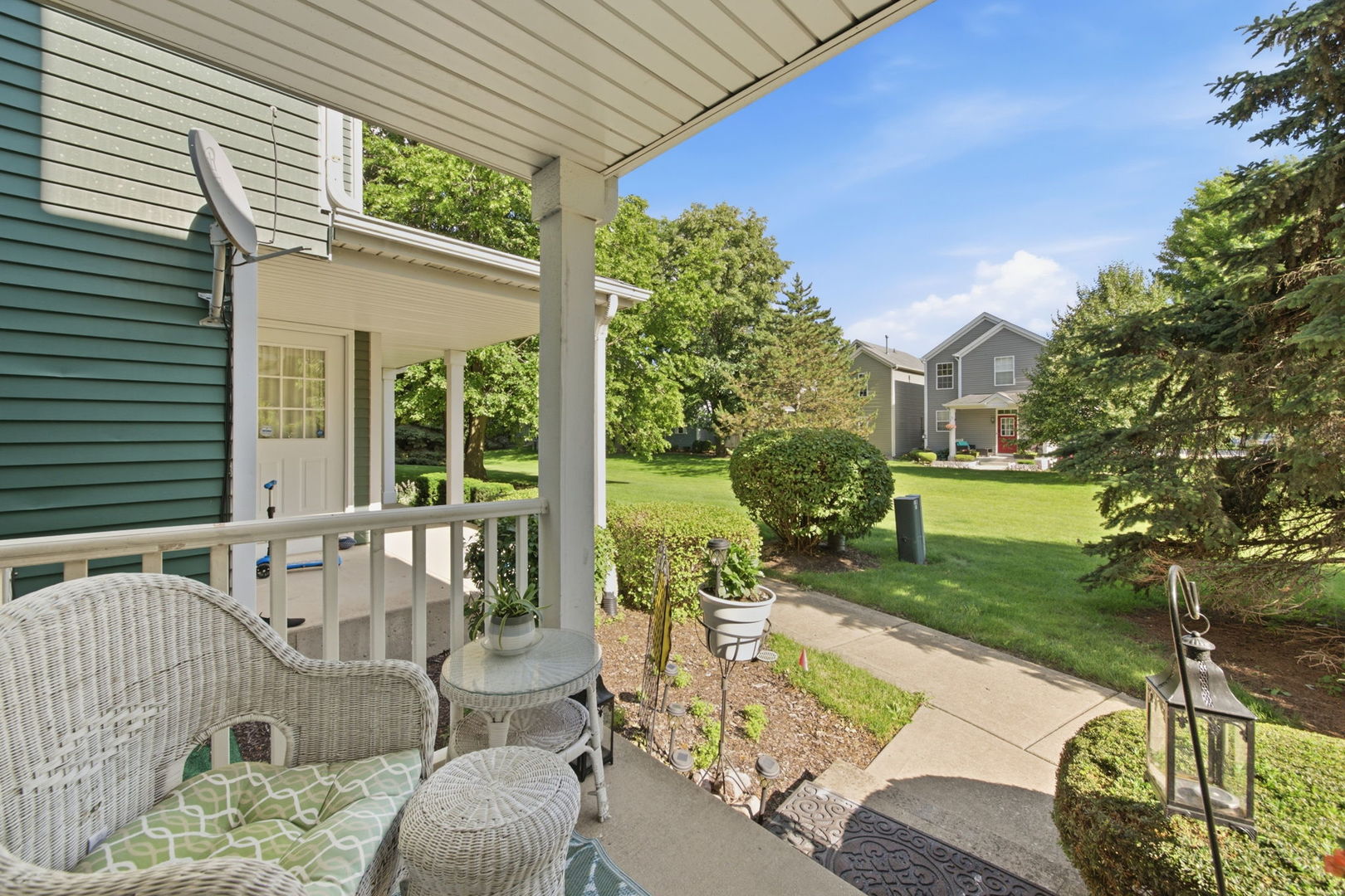 2348 Woodhill Court Property Photo 2