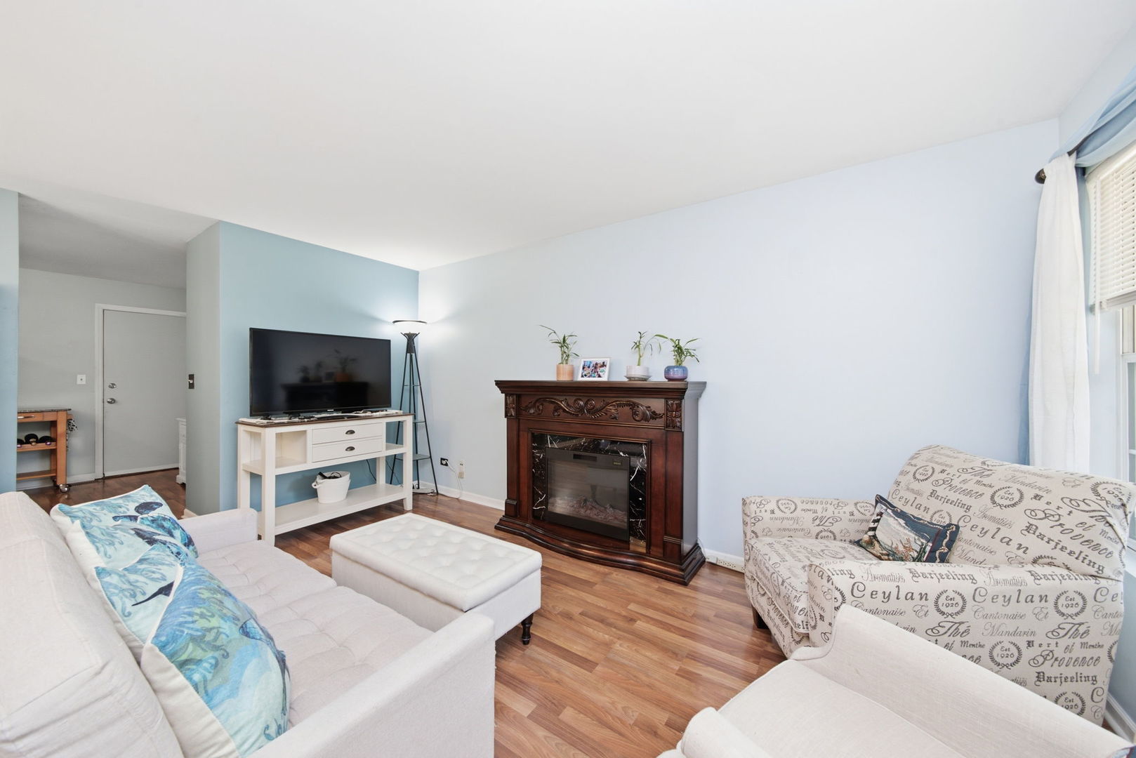 2348 Woodhill Court Property Photo 3