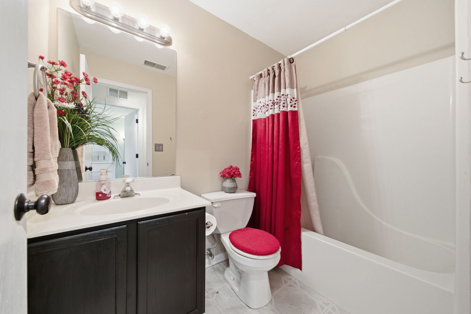 2348 Woodhill Court Property Photo 10
