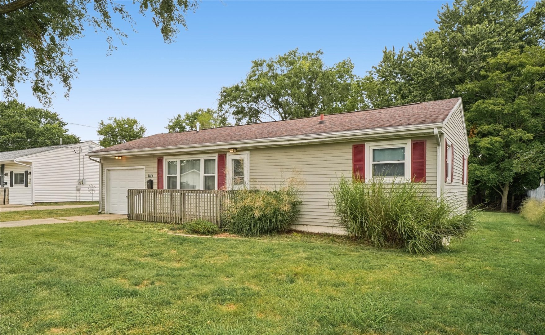 1115 Eastview Drive Property Photo 4