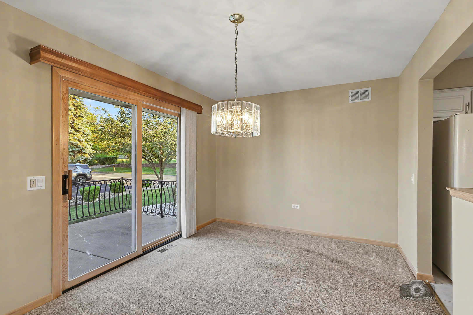 17849 Columbus Court Property Photo 8