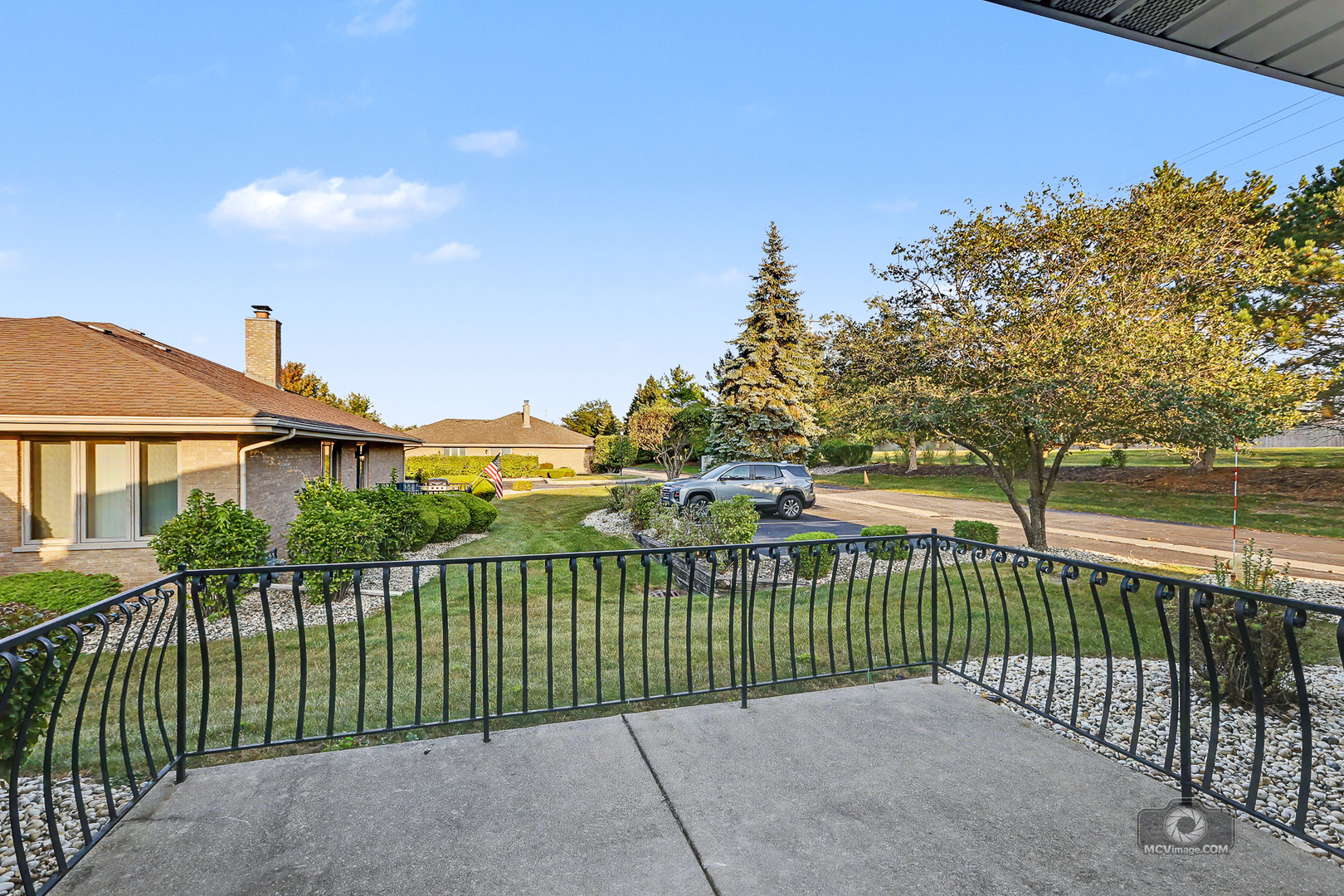 17849 Columbus Court Property Photo 9