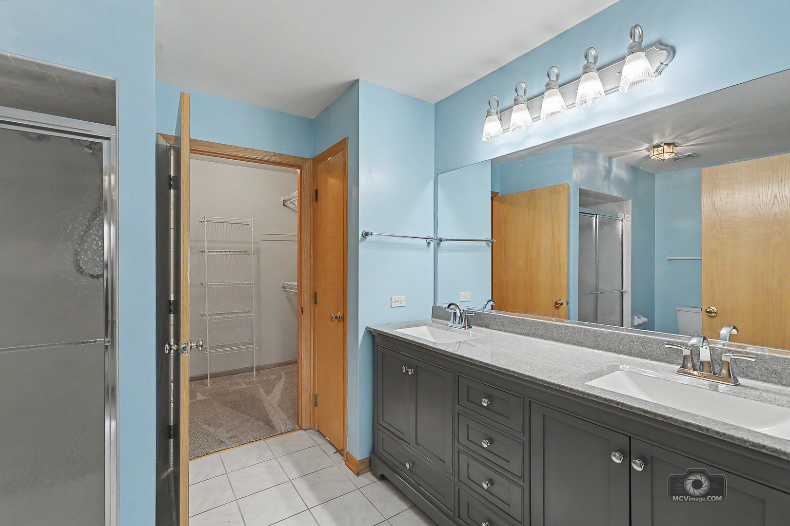 17849 Columbus Court Property Photo 17