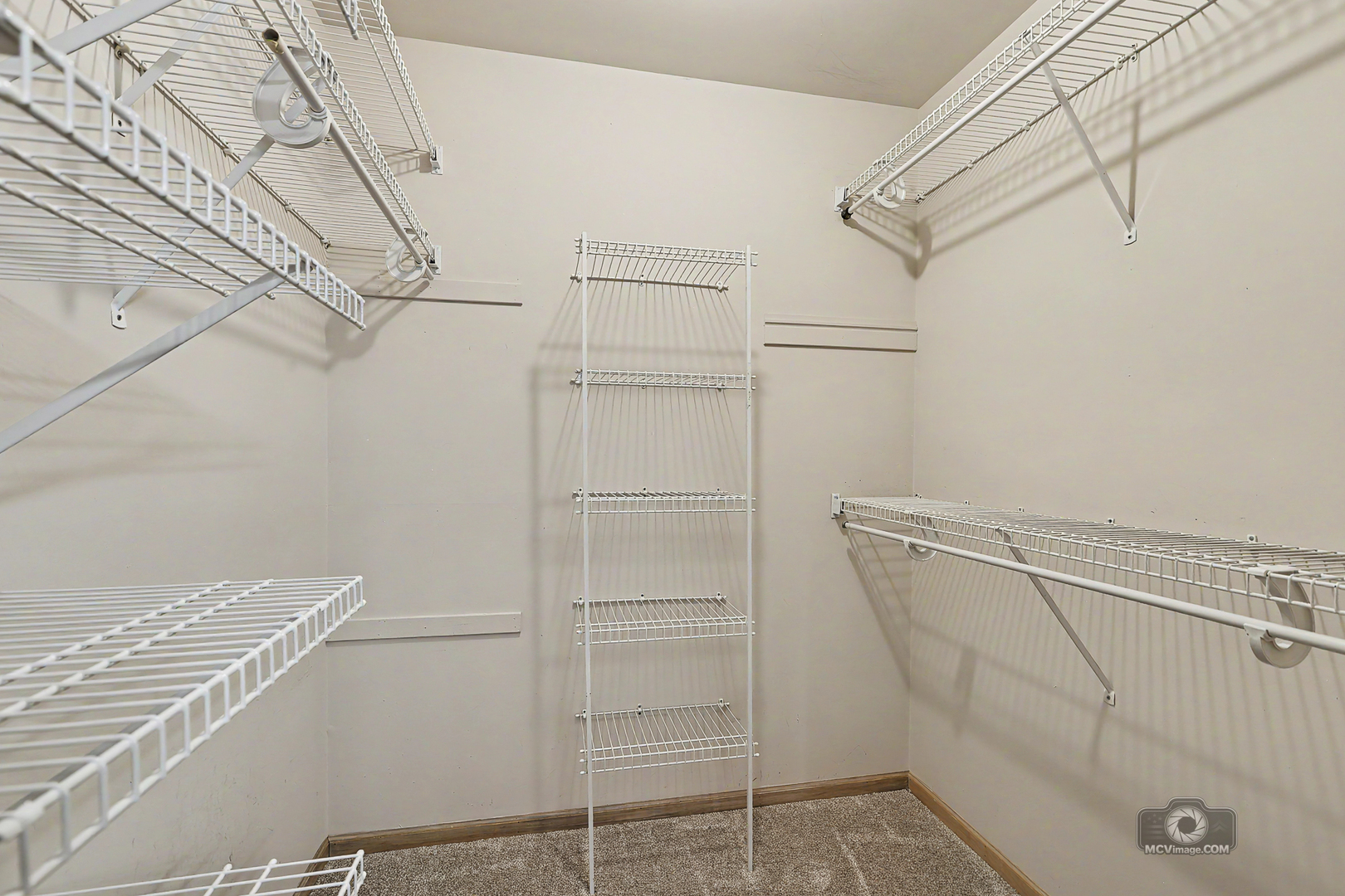 17849 Columbus Court Property Photo 18